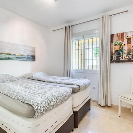 Hanami Puerto Alto 4-9 Apartment Estepona