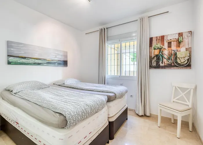 Hanami Puerto Alto 4-9 Apartment Estepona