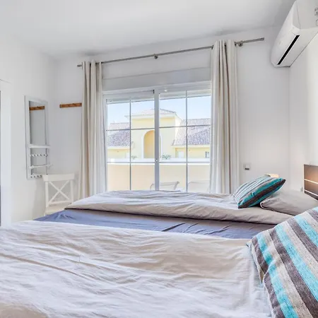 Hanami Puerto Alto 4-9 * Estepona